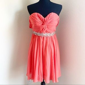 City street Prom dress w/ Embellishments. Size 5/6